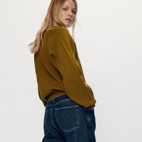 🔥Last 2🔥ZARA Seam detail knit sweatshirt - Picture 5 of 8